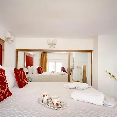 The Comfy Place - Dimitra Mare Luxury Chania (Crete)